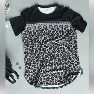 🐼Black and White Patterned T-Shirt🐼